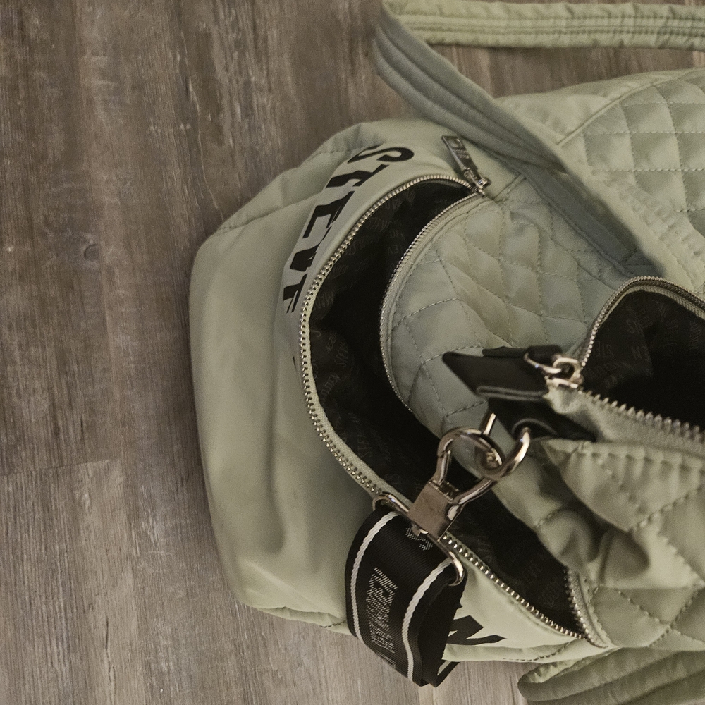 Steve Madden Light Gree  Quilted Bag - Picture 3 of 5